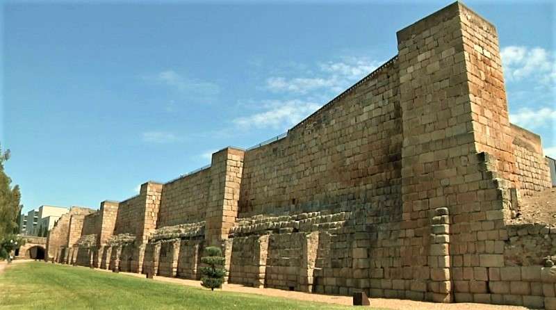 murallas alcazaba arabe merida