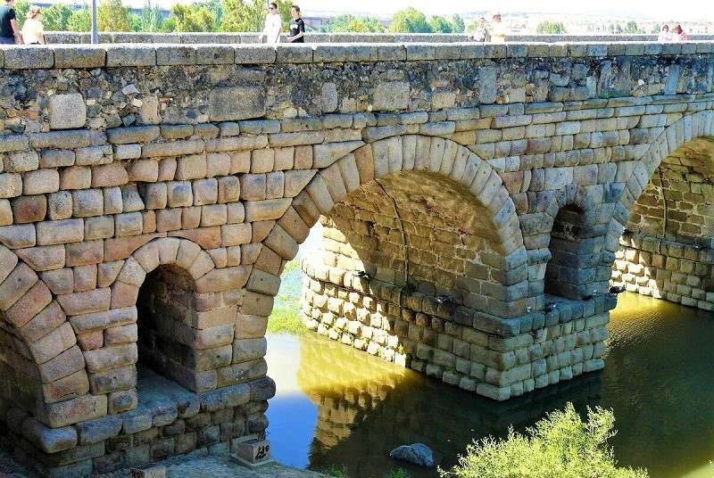 puente romano merida sobre el guadiana tramos